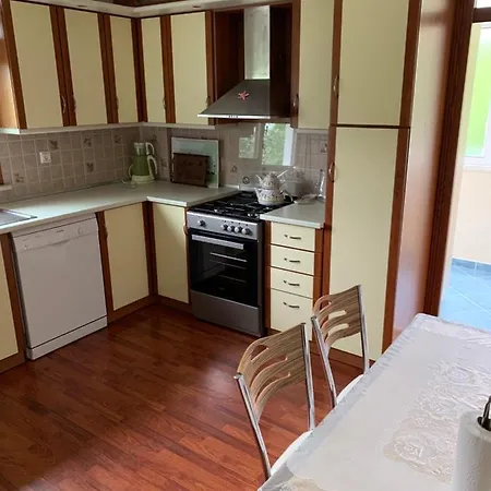Esa House Apartment *